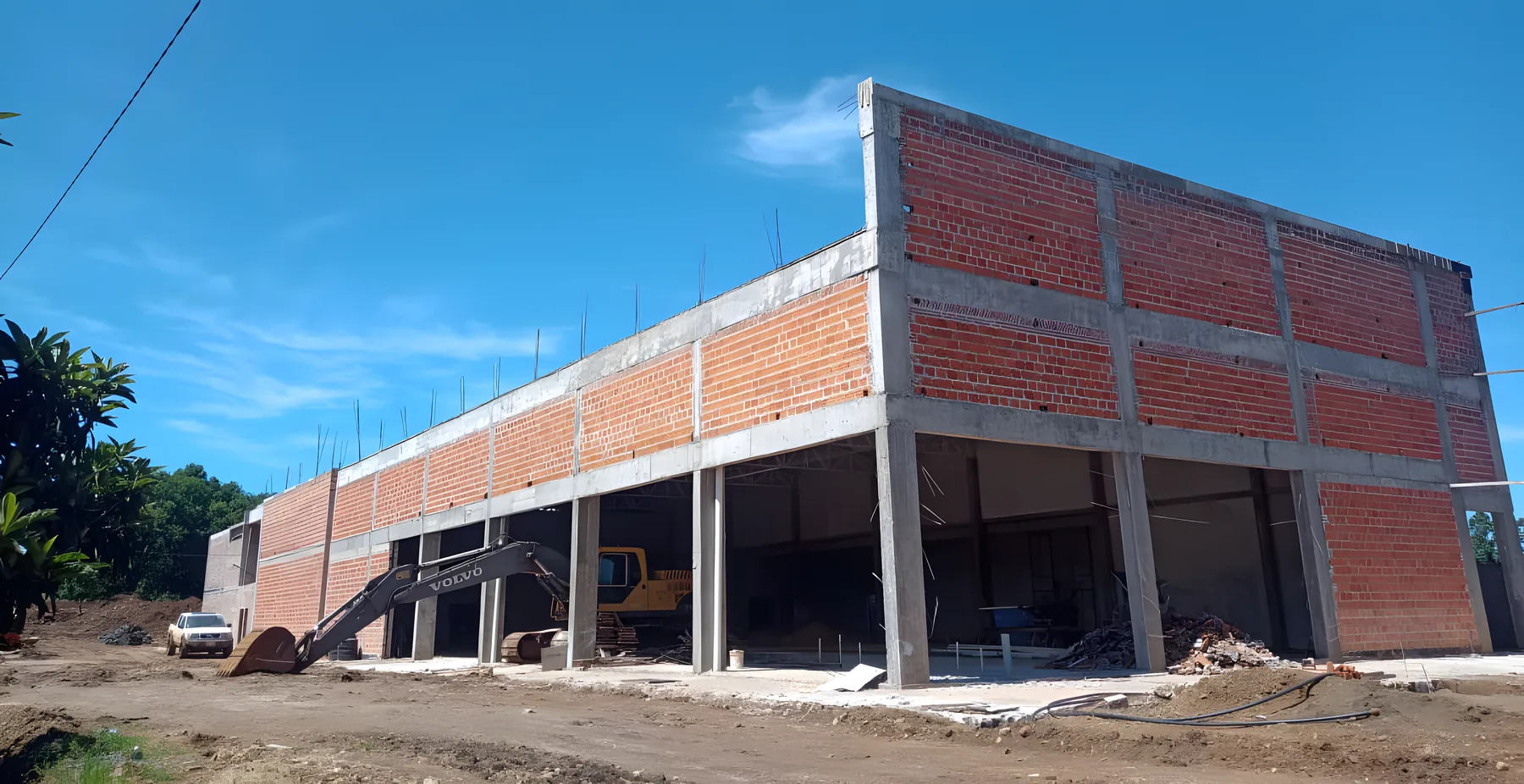 Avance de obra del Supermercado La Familia Arroyo Por&aacute;